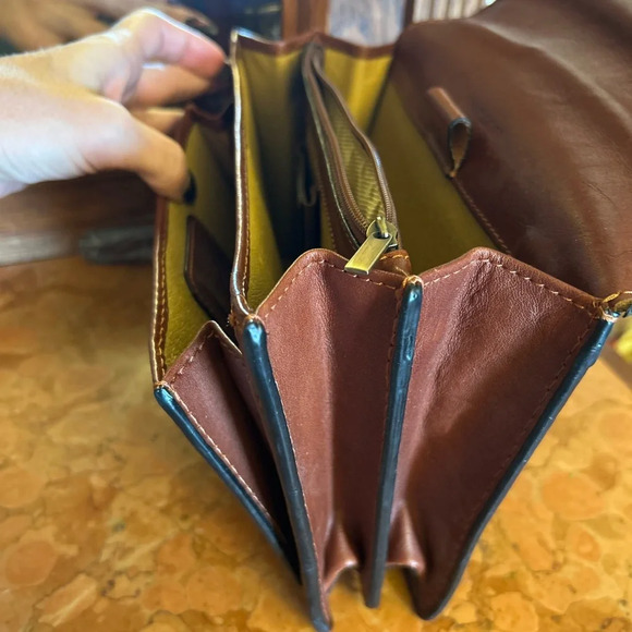 Tuscany Leather Men’s Clutch Bag - Picture 8 of 9